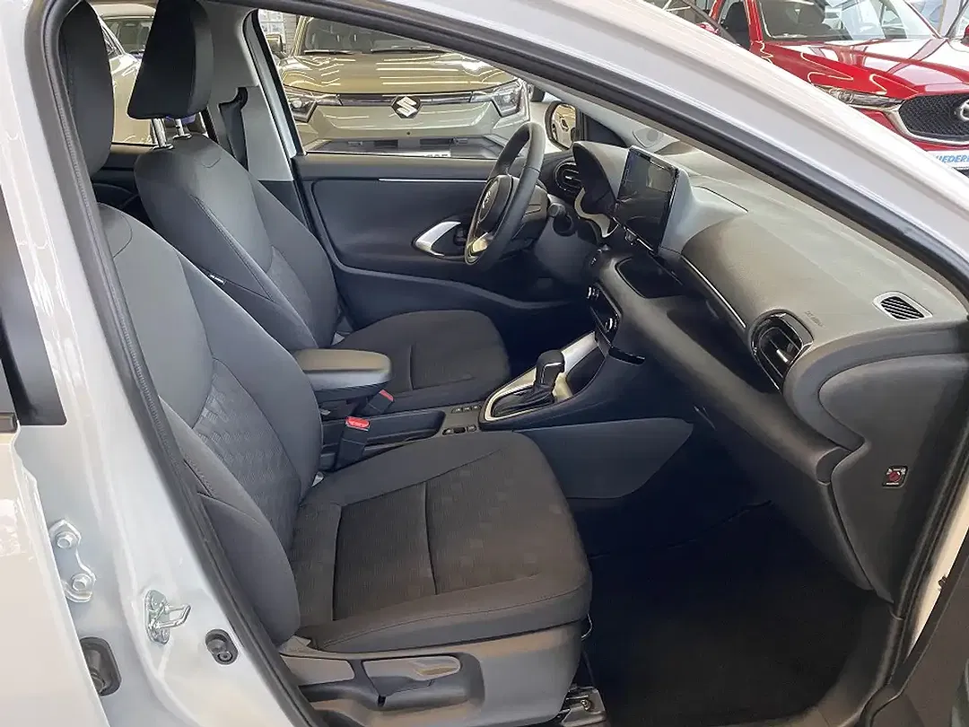 Mazda 2 - Thumbnail 5