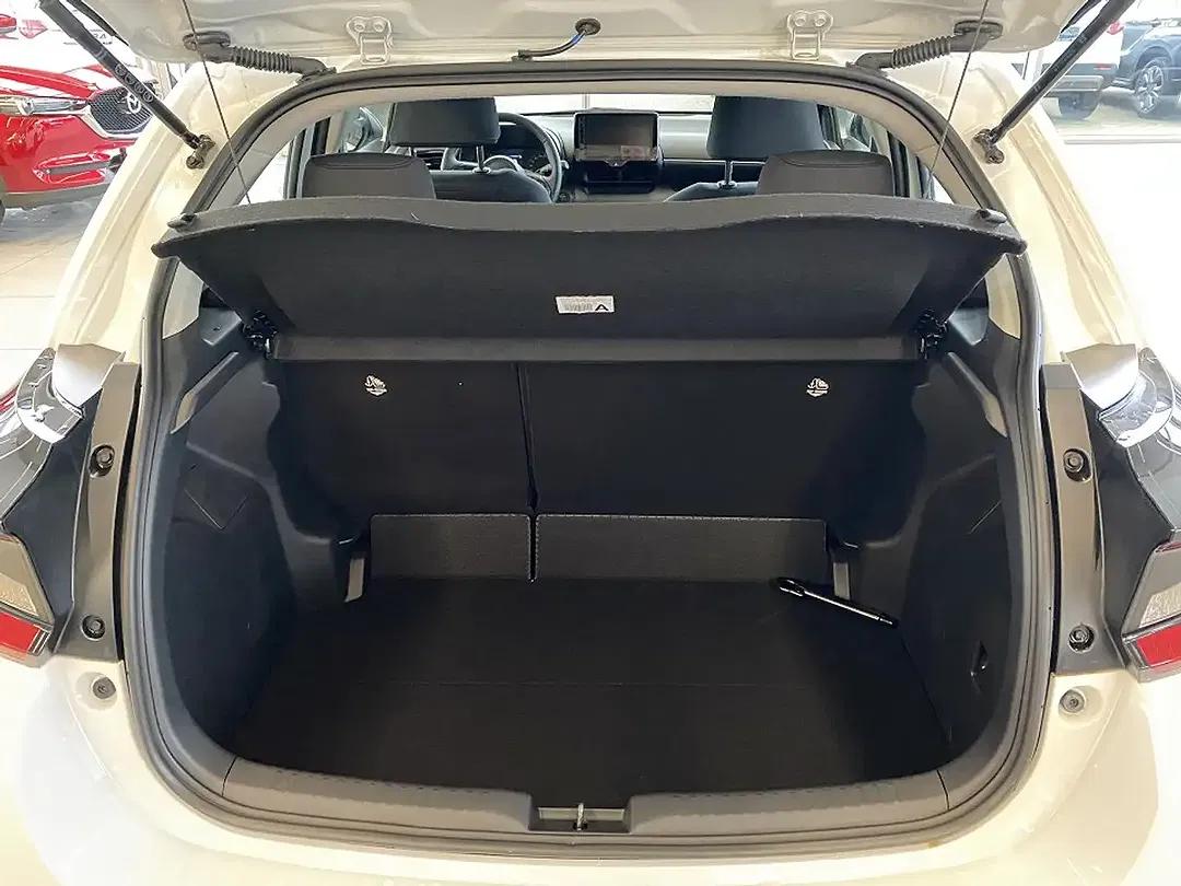 Mazda 2 - Thumbnail 7
