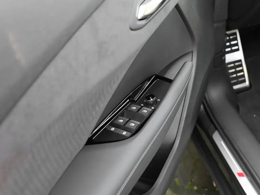 Audi Q3 - Thumbnail 10