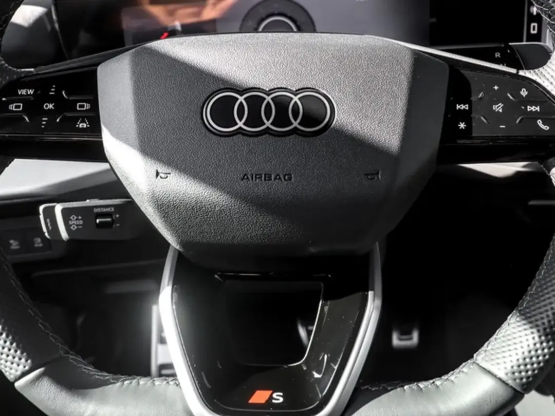 Audi Q3 - Thumbnail 14