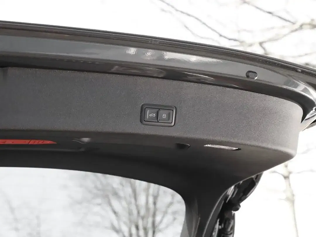 Audi Q3 - Thumbnail 8