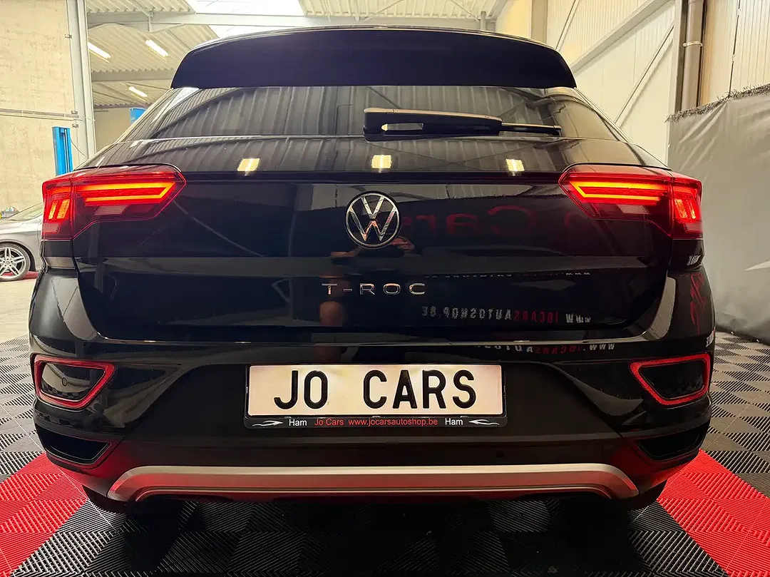 Volkswagen T-Roc - Thumbnail 6