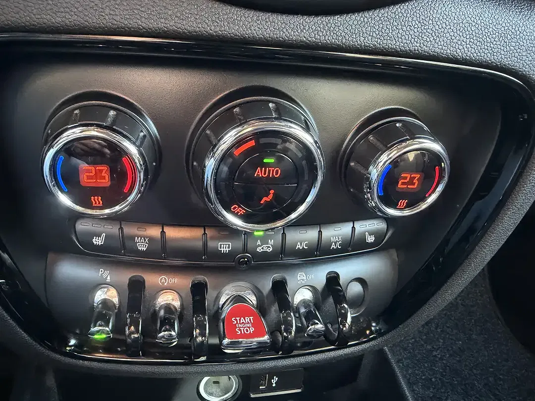 MINI Cooper Clubman - Thumbnail 6