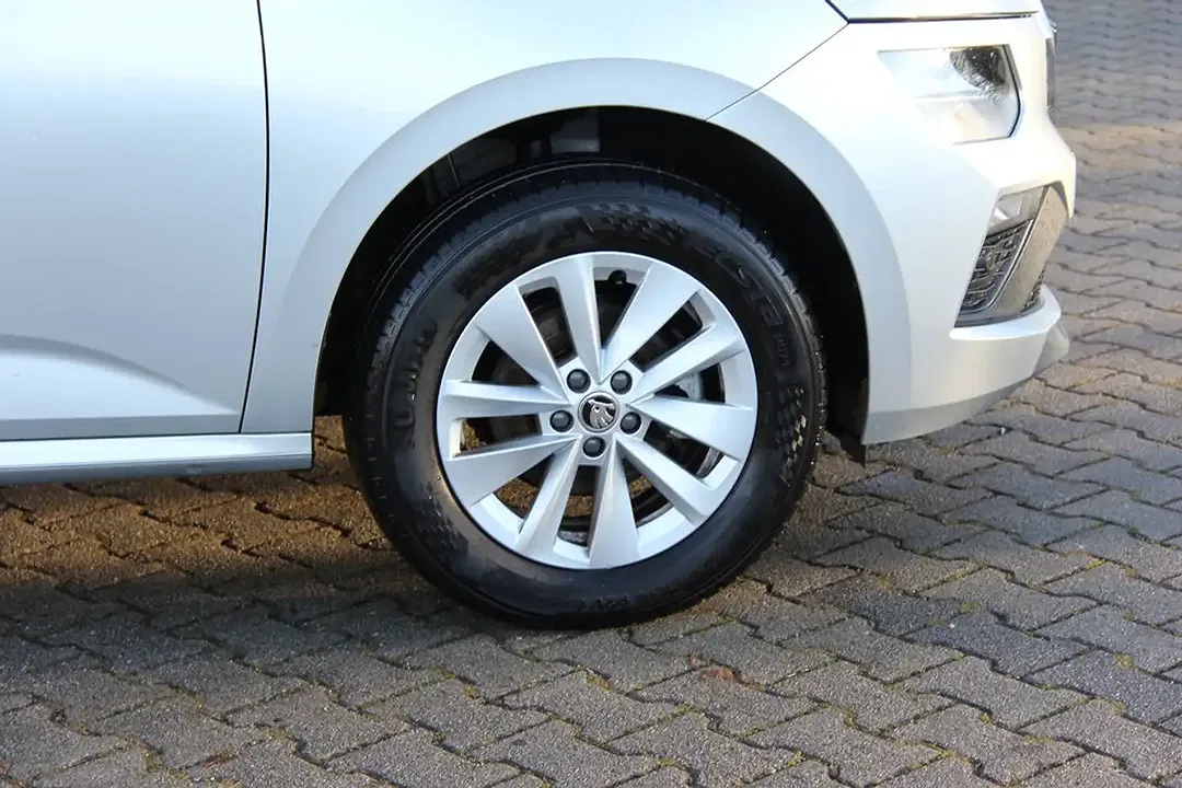 Skoda Kamiq - Thumbnail 15