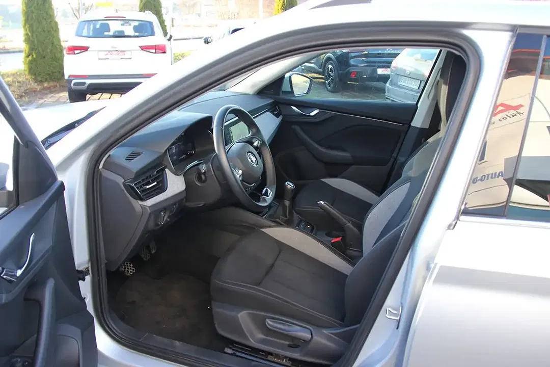 Skoda Kamiq - Thumbnail 7