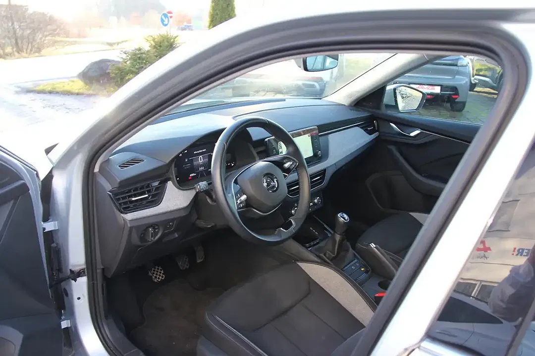 Skoda Kamiq - Thumbnail 9