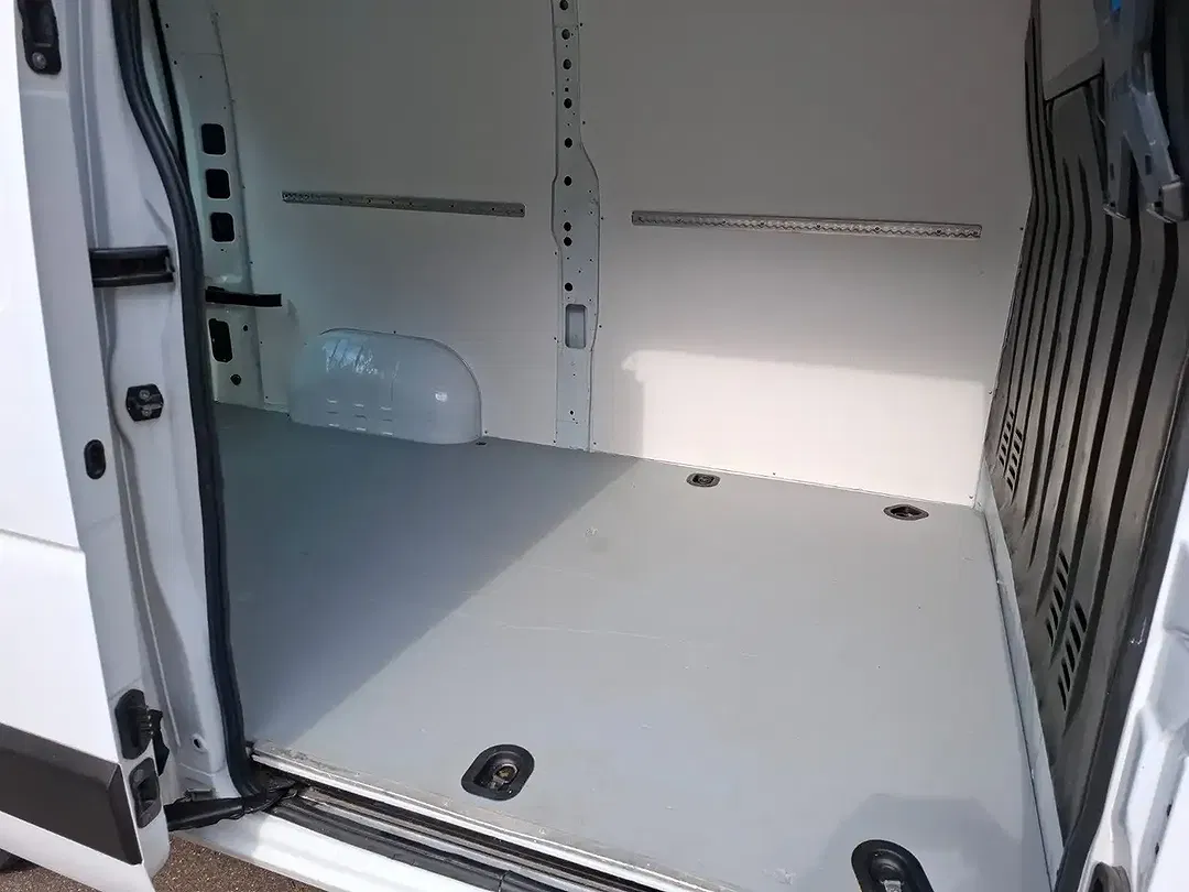Opel Movano - Thumbnail 10