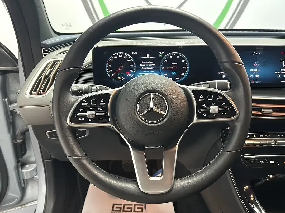Mercedes-Benz EQC 400 - Thumbnail 11