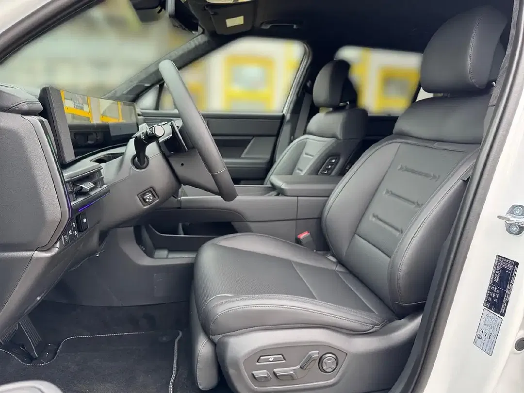 Hyundai SANTA FE - Thumbnail 7