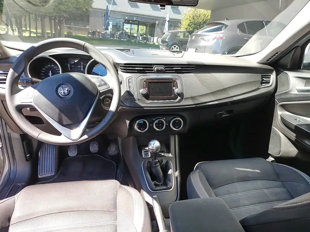 Alfa Romeo Giulietta - Thumbnail 11