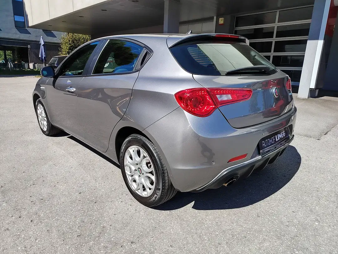 Alfa Romeo Giulietta - Thumbnail 3