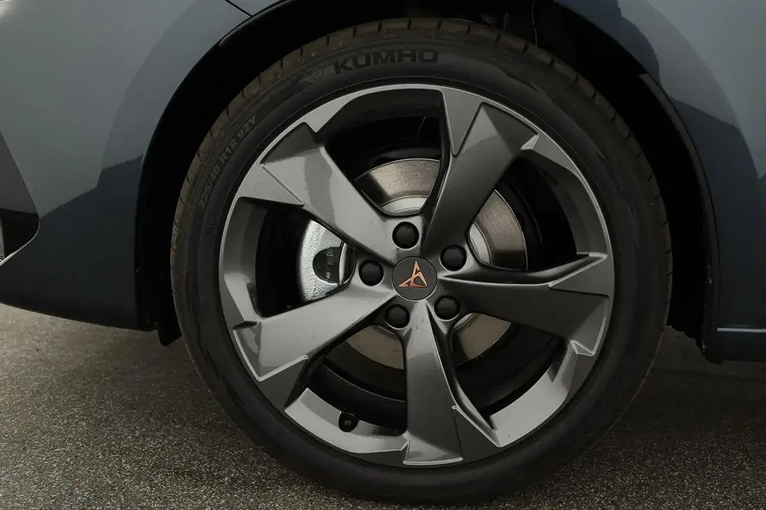 CUPRA Leon - Thumbnail 13