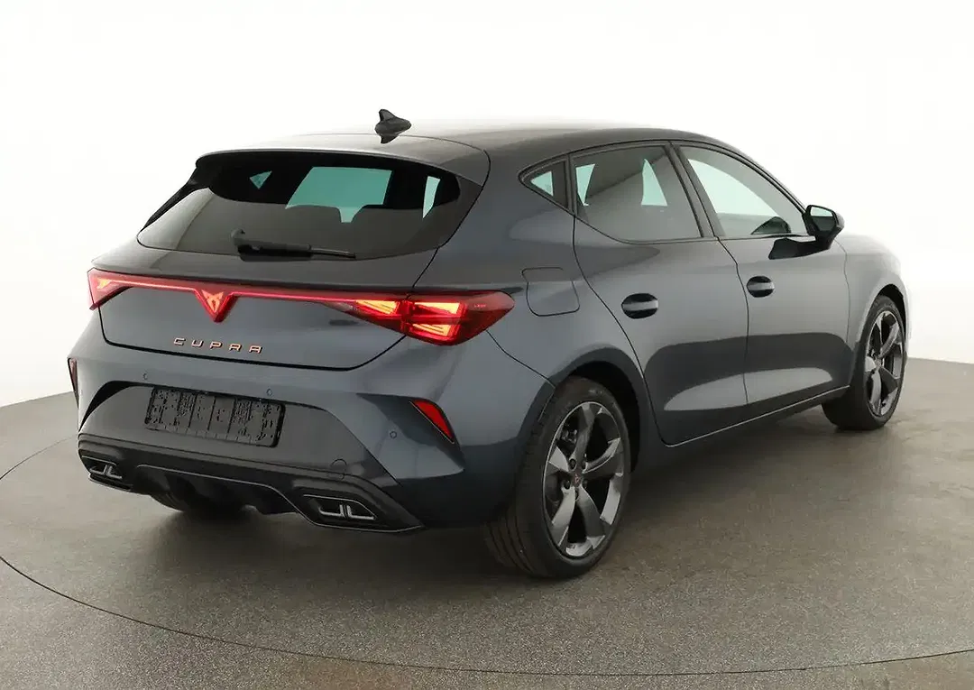 CUPRA Leon - Thumbnail 3
