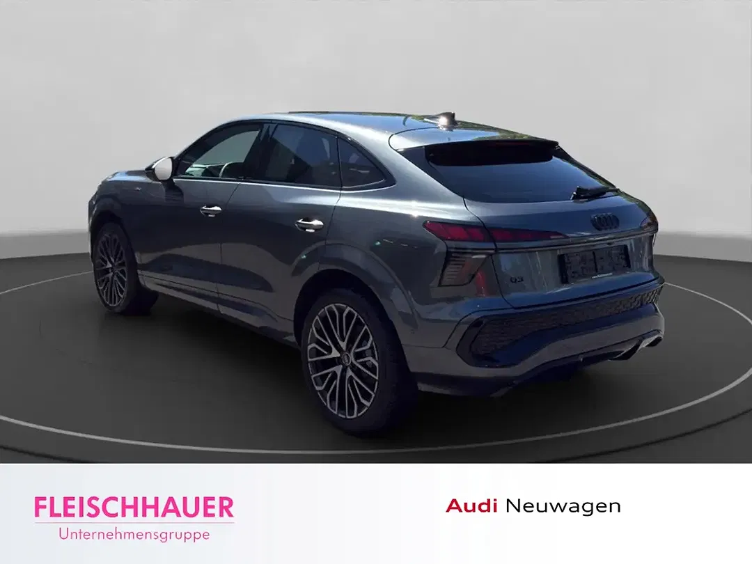 Audi Q3 - Thumbnail 4