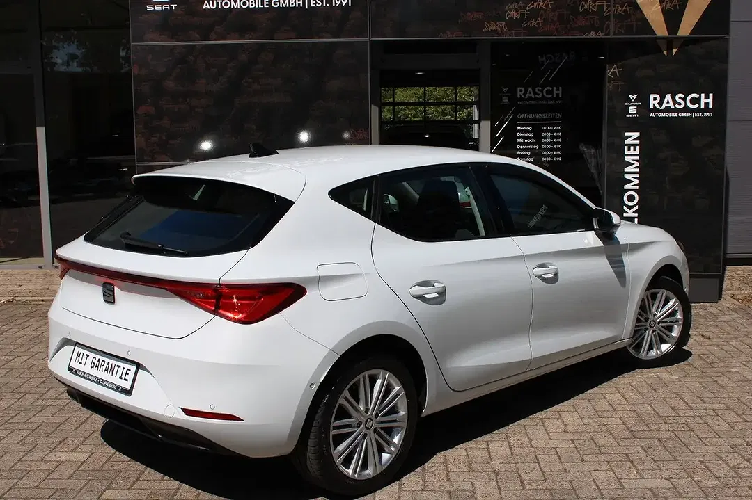 SEAT Leon - Thumbnail 3