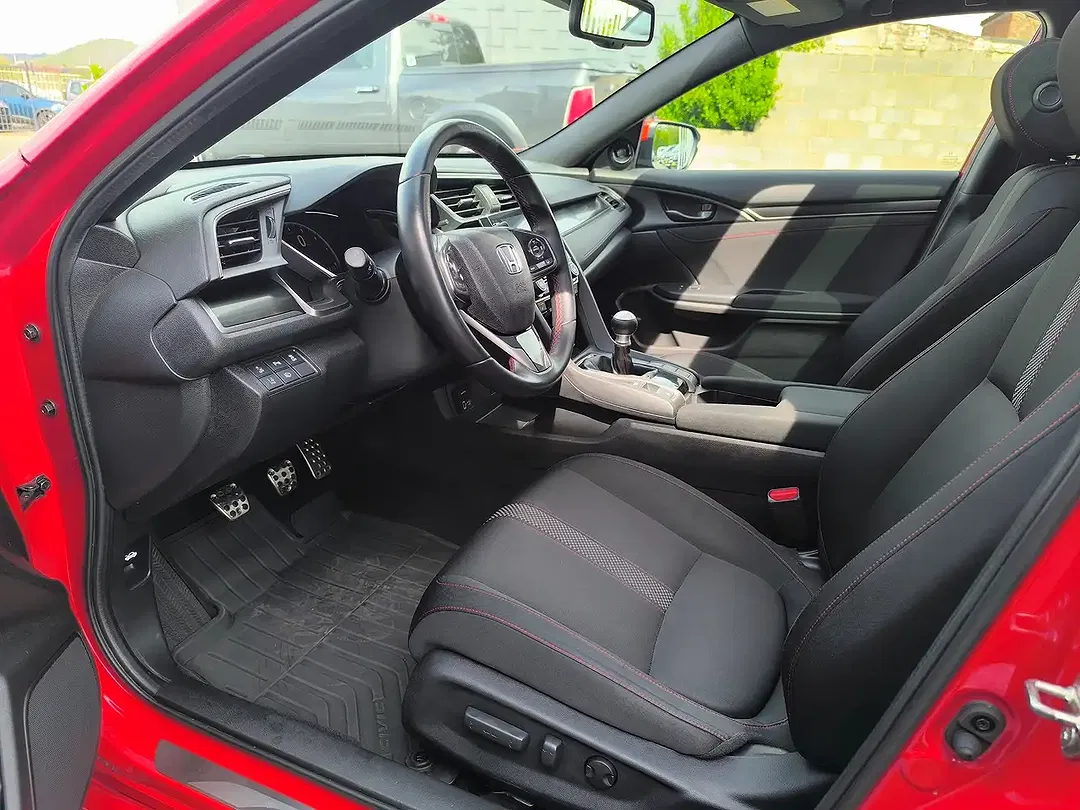 Honda Civic - Thumbnail 12