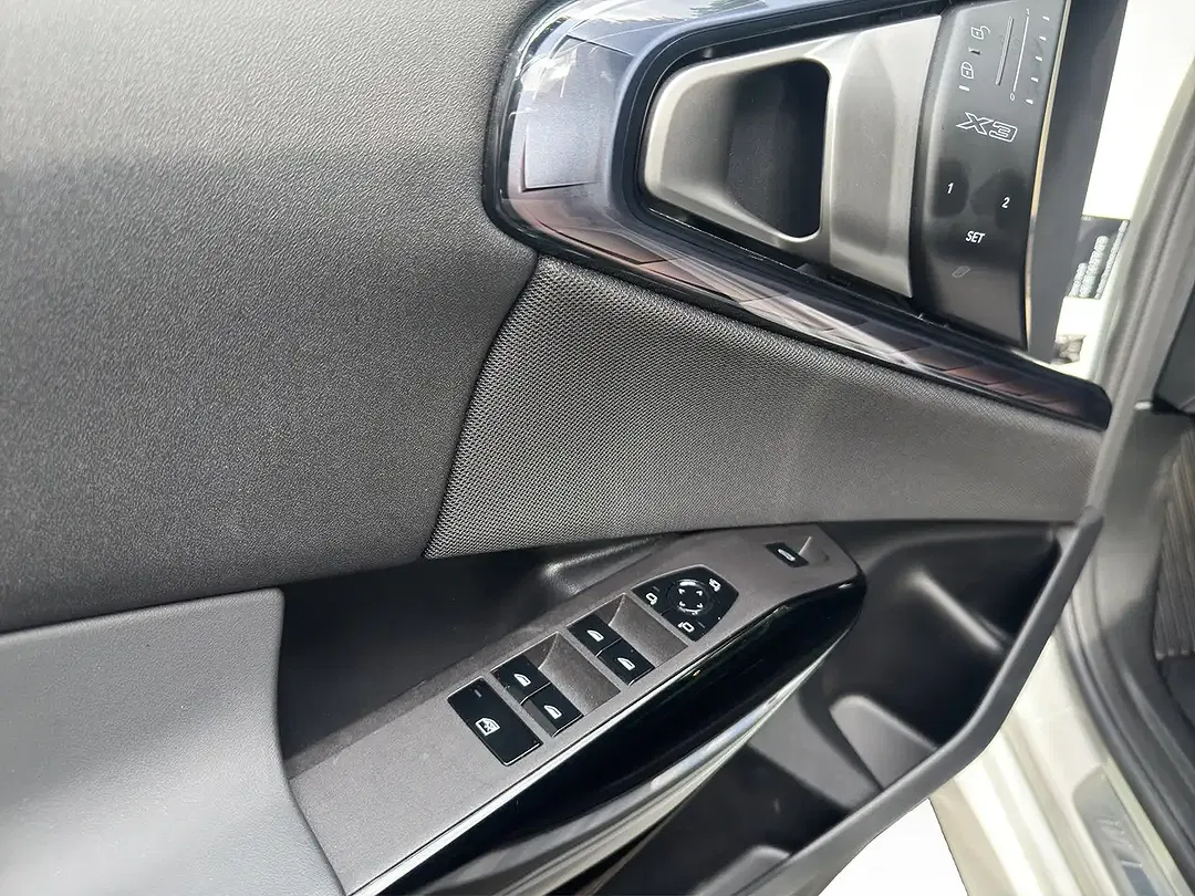 BMW X3 - Thumbnail 14