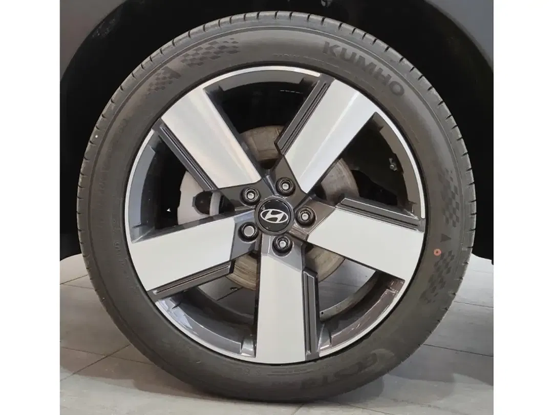 Hyundai SANTA FE - Thumbnail 12
