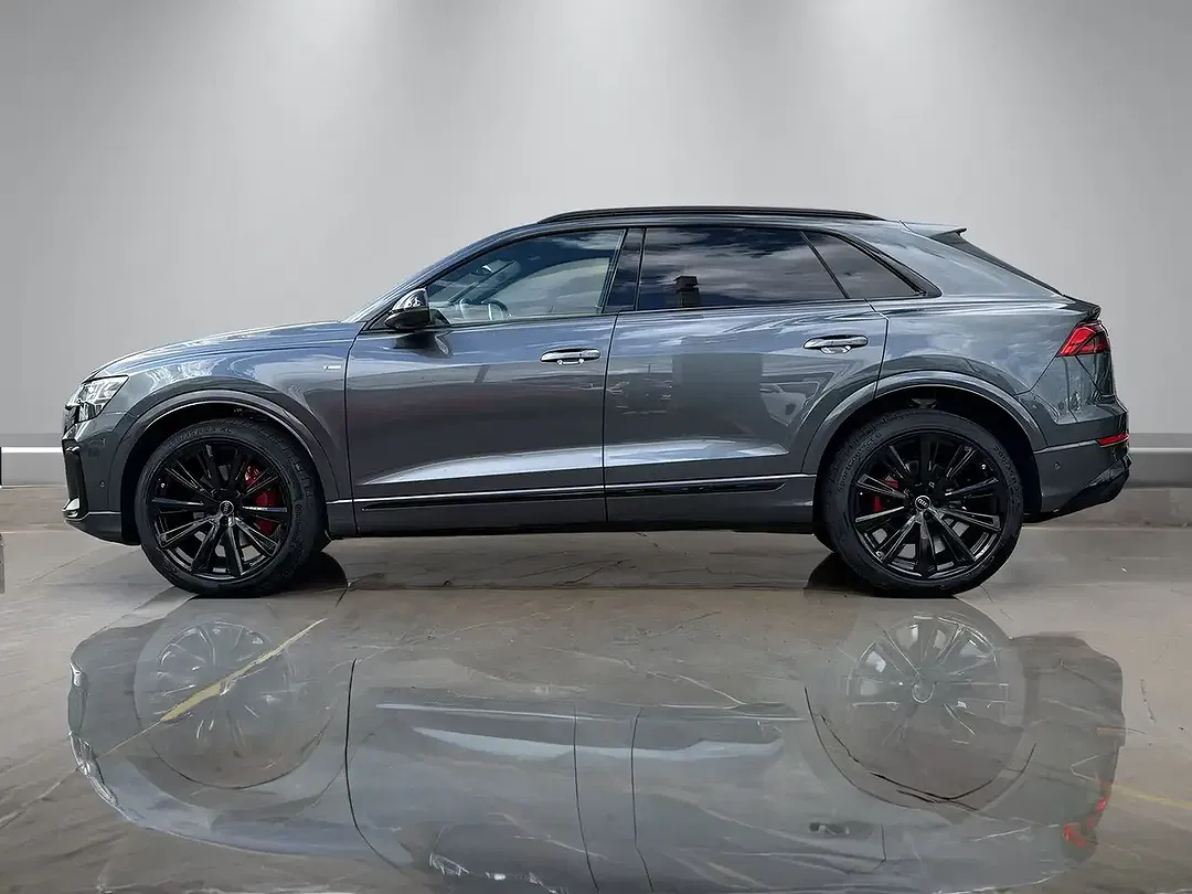 Audi Q8 - Thumbnail 5