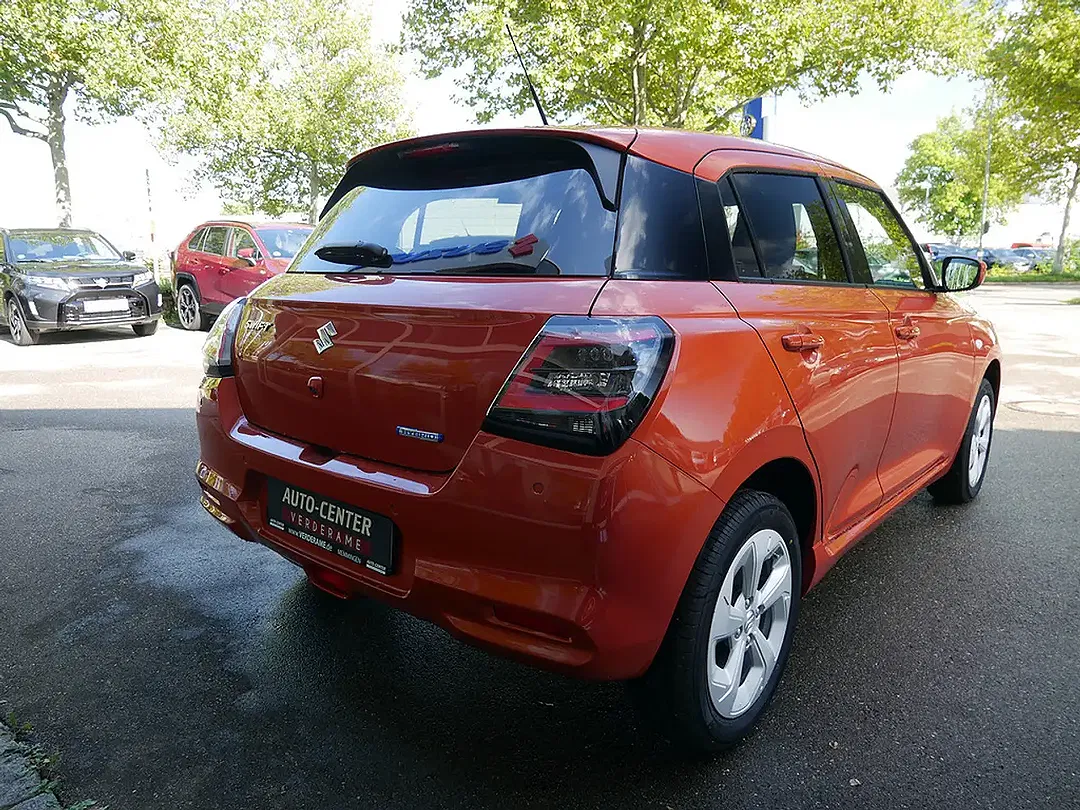 Suzuki Swift - Thumbnail 5