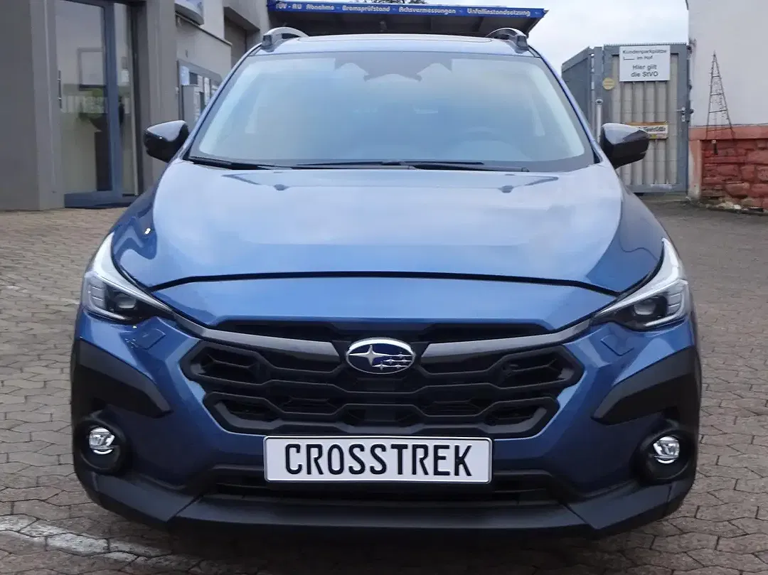 Subaru Crosstrek - Thumbnail 2