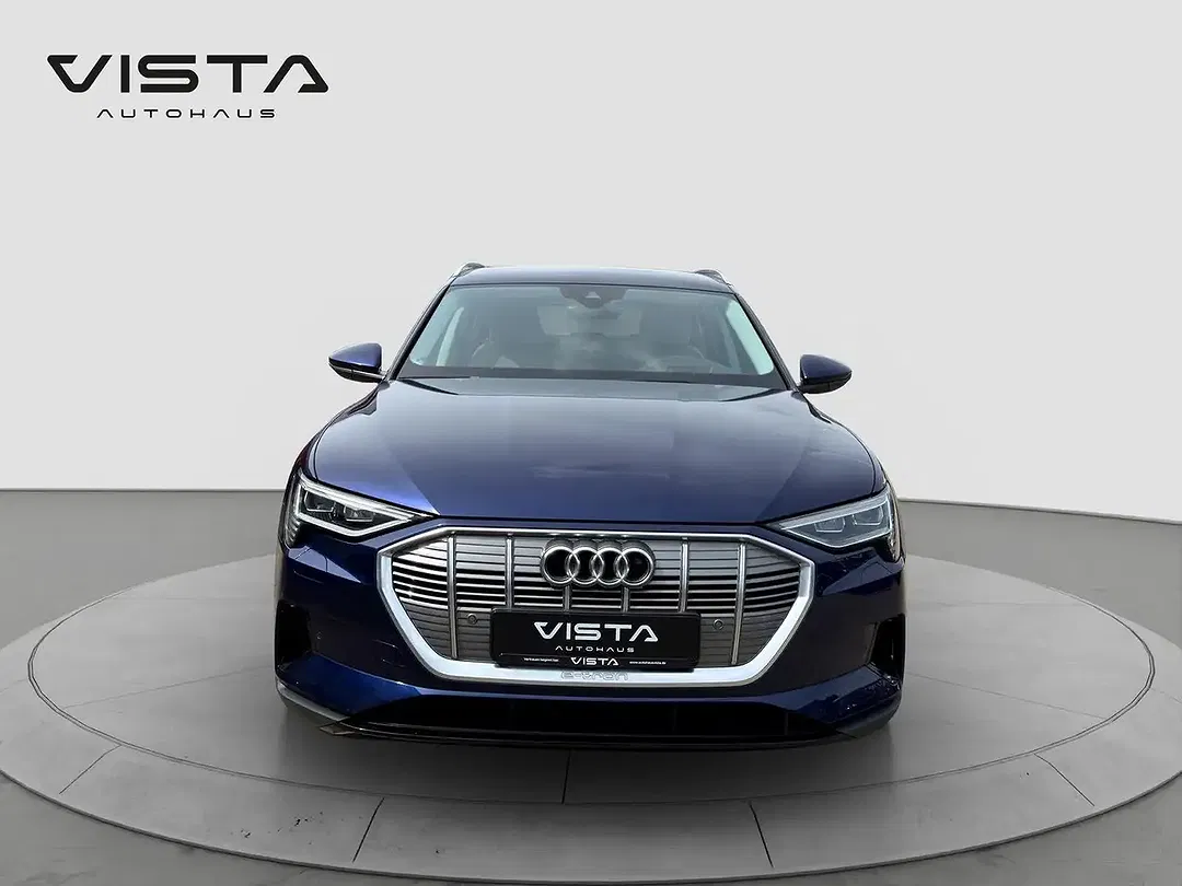 Audi e-tron - Thumbnail 3
