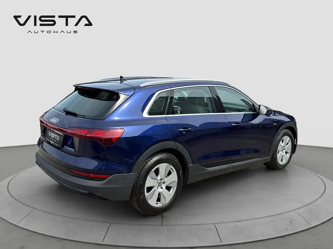 Audi e-tron - Thumbnail 8