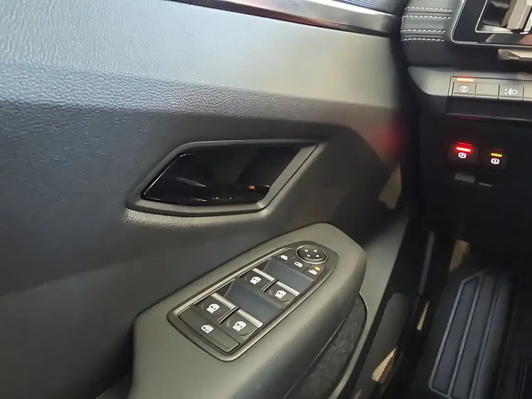 Mitsubishi Eclipse Cross - Thumbnail 22