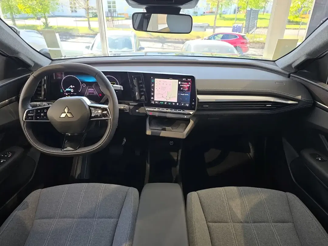 Mitsubishi Eclipse Cross - Thumbnail 8