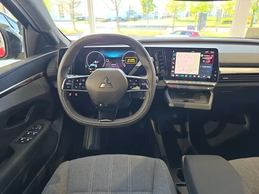 Mitsubishi Eclipse Cross - Thumbnail 9