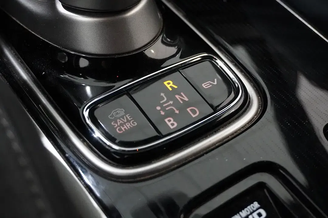 Mitsubishi Outlander - Thumbnail 34