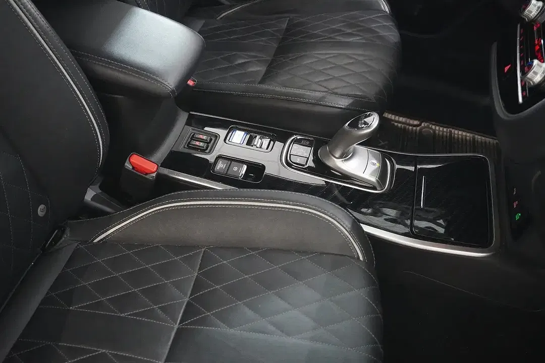 Mitsubishi Outlander - Thumbnail 41