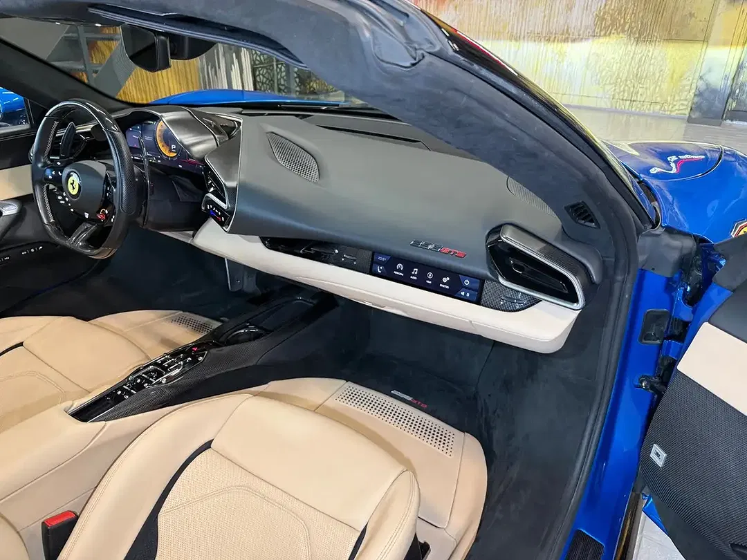 Ferrari 296 GTS - Thumbnail 10