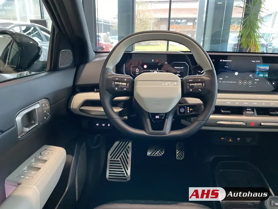 Kia EV4 - Thumbnail 11