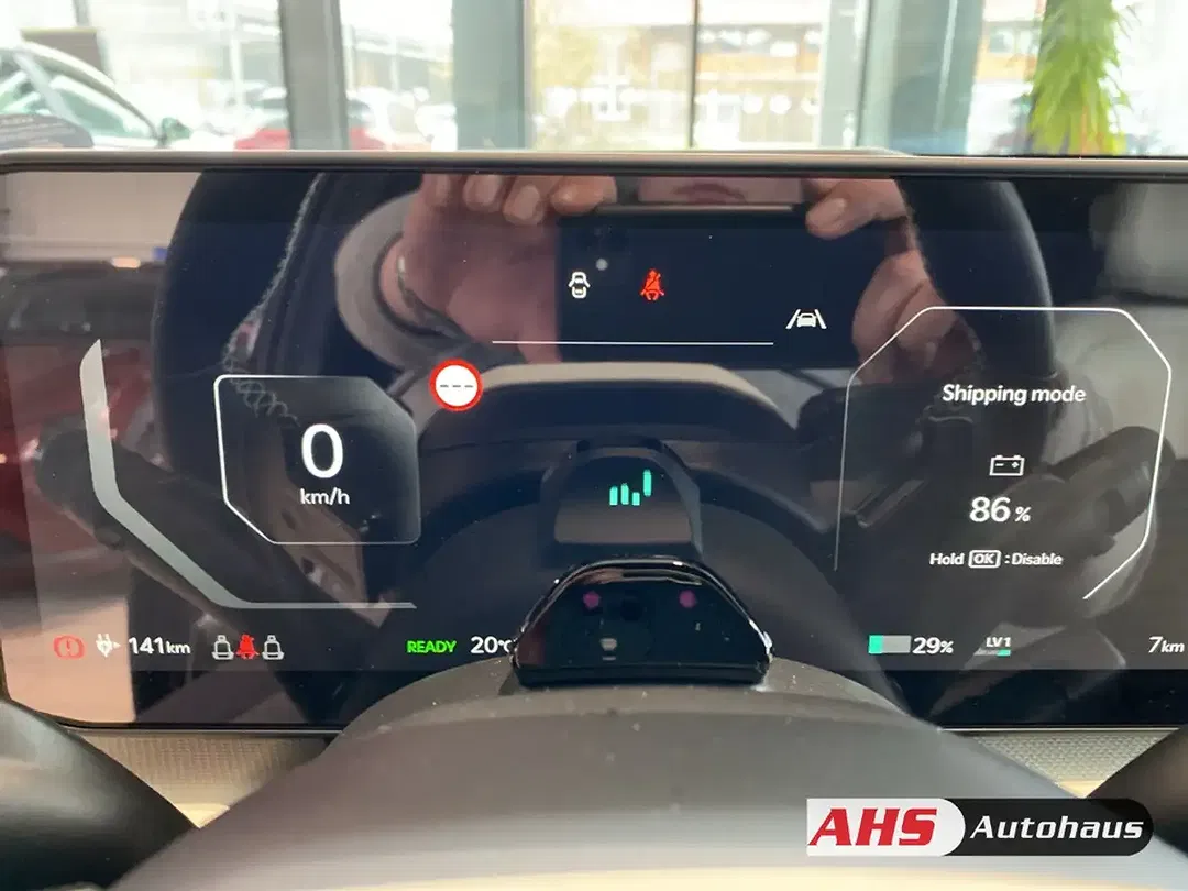 Kia EV4 - Thumbnail 13