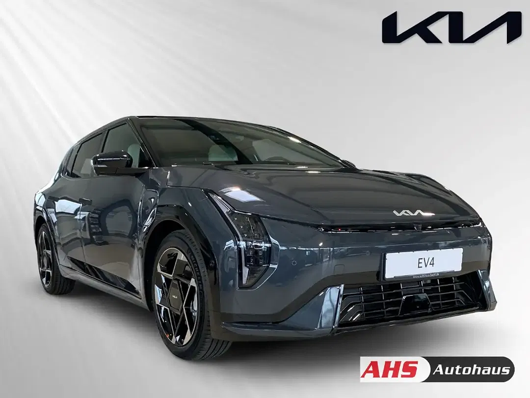 Kia EV4 - Thumbnail 2