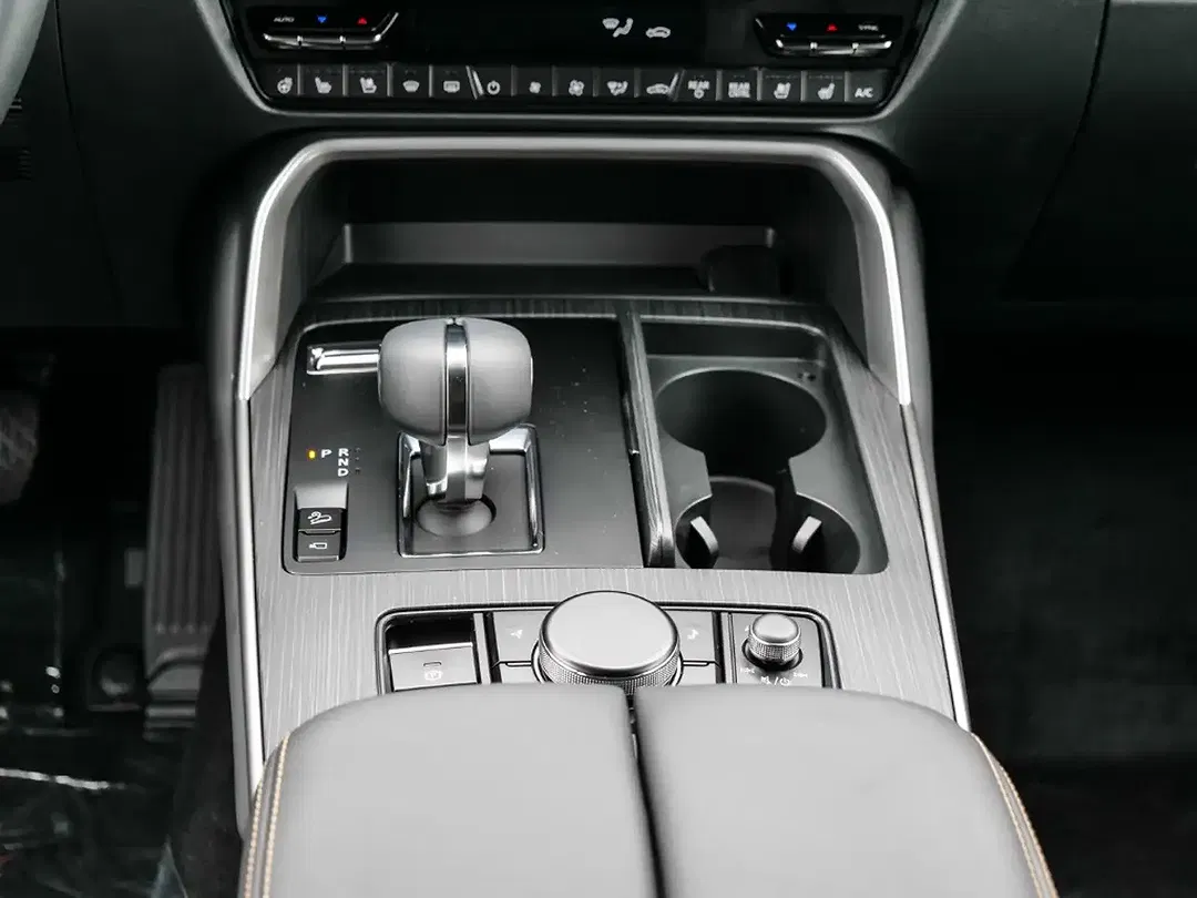 Mazda CX-80 - Thumbnail 11