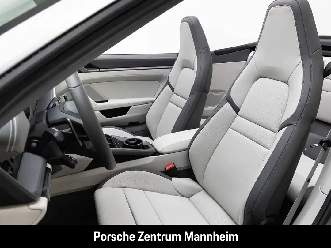Porsche 992 - Thumbnail 5