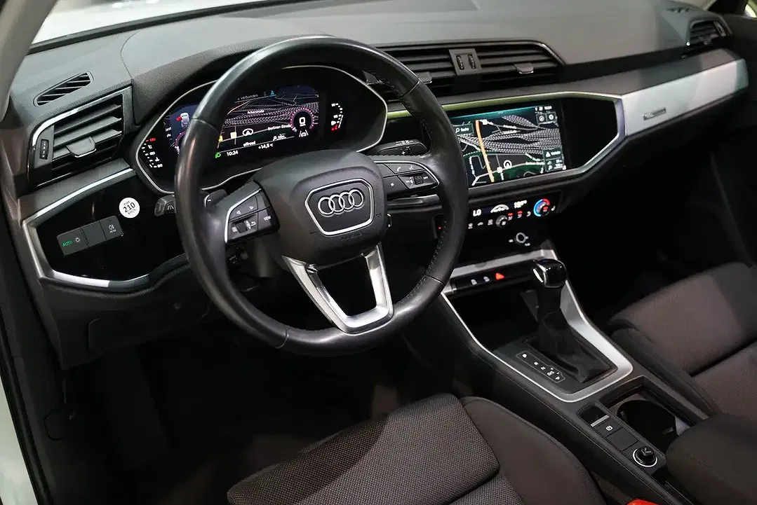 Audi Q3 - Thumbnail 9