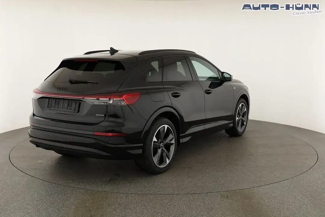 Audi Q4 e-tron - Thumbnail 18