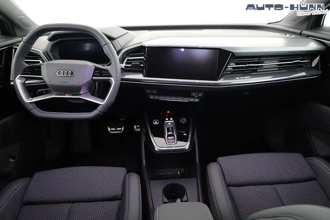 Audi Q4 e-tron - Thumbnail 5
