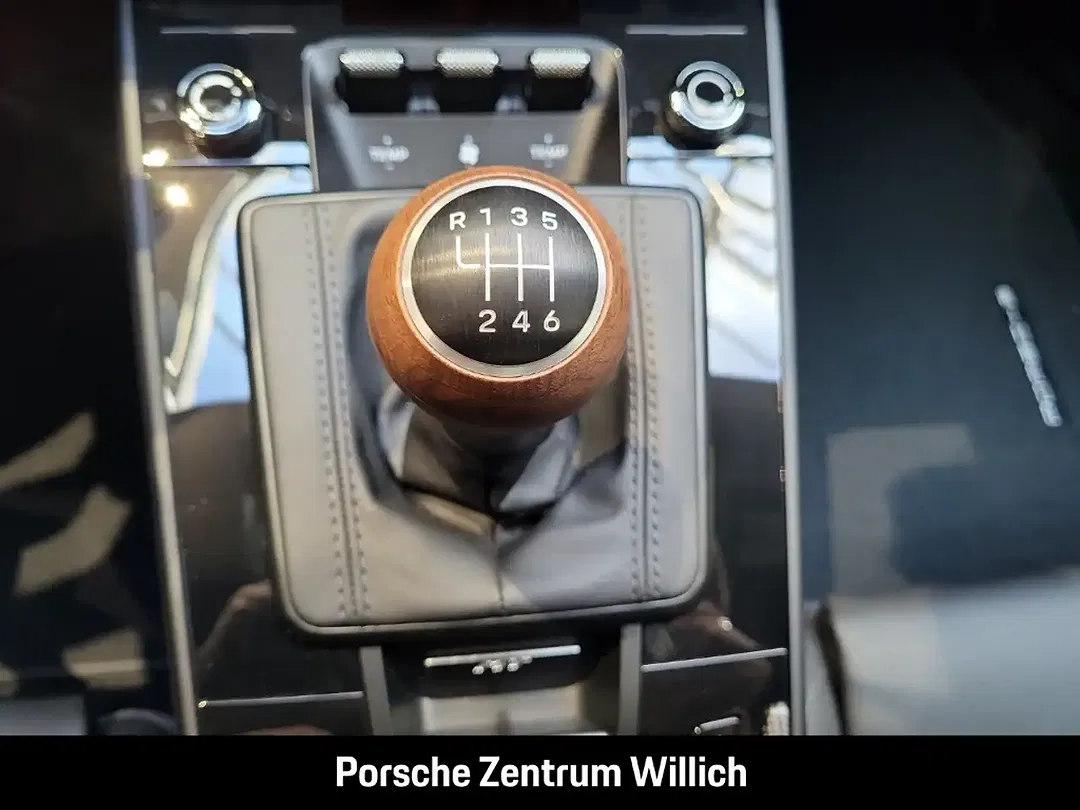 Porsche 992 - Thumbnail 14
