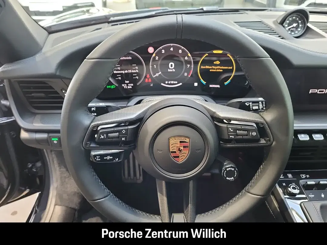 Porsche 992 - Thumbnail 9