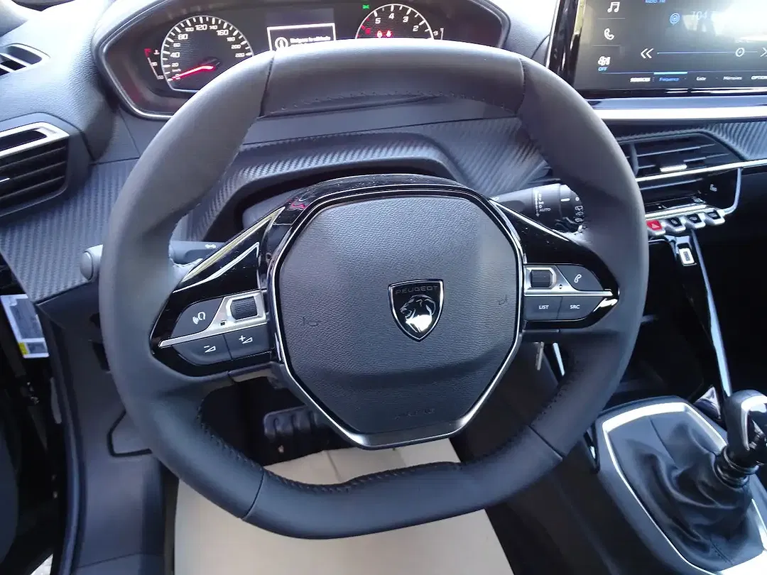 Peugeot 2008 - Thumbnail 13