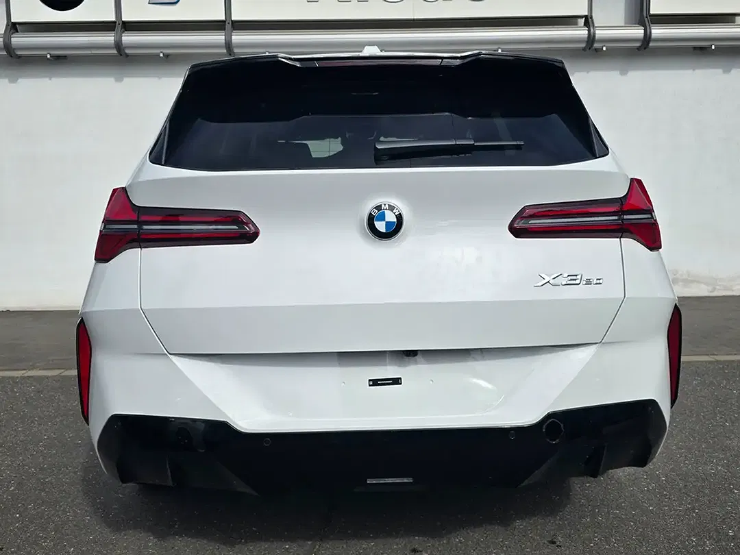 BMW X3 - Thumbnail 6
