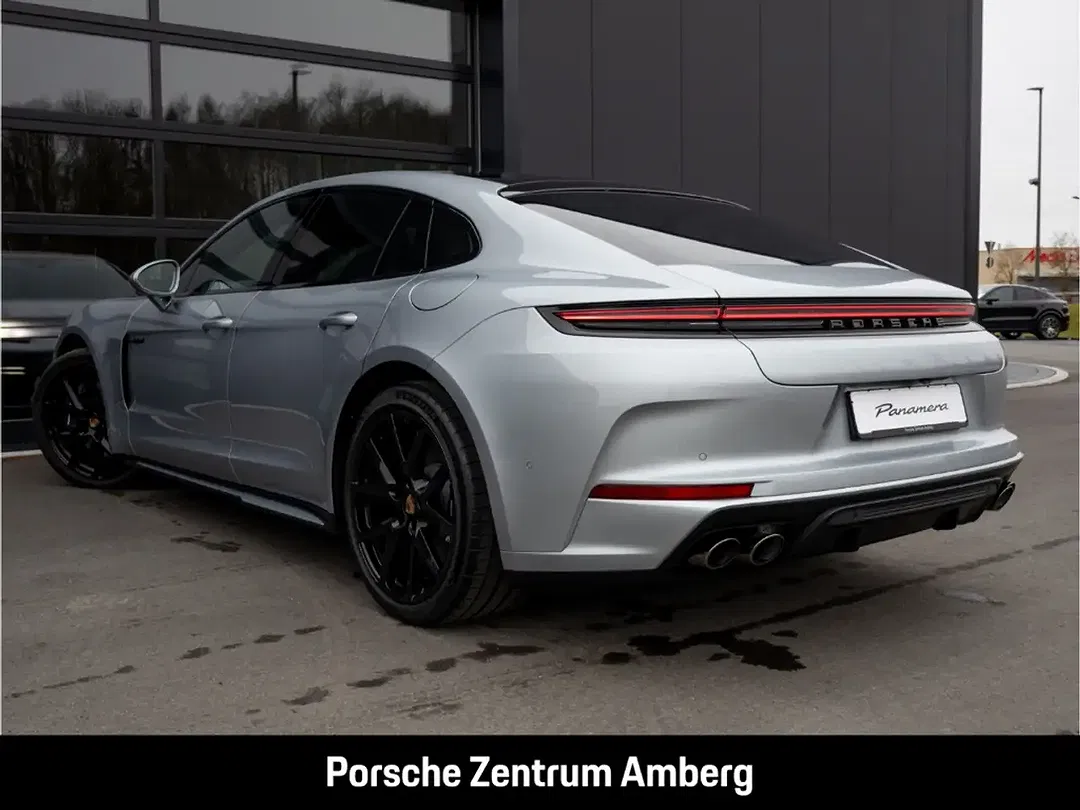 Porsche Panamera - Thumbnail 2