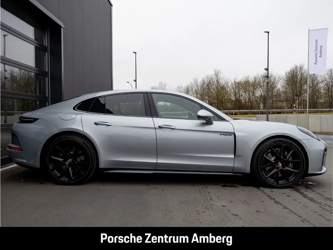 Porsche Panamera - Thumbnail 5