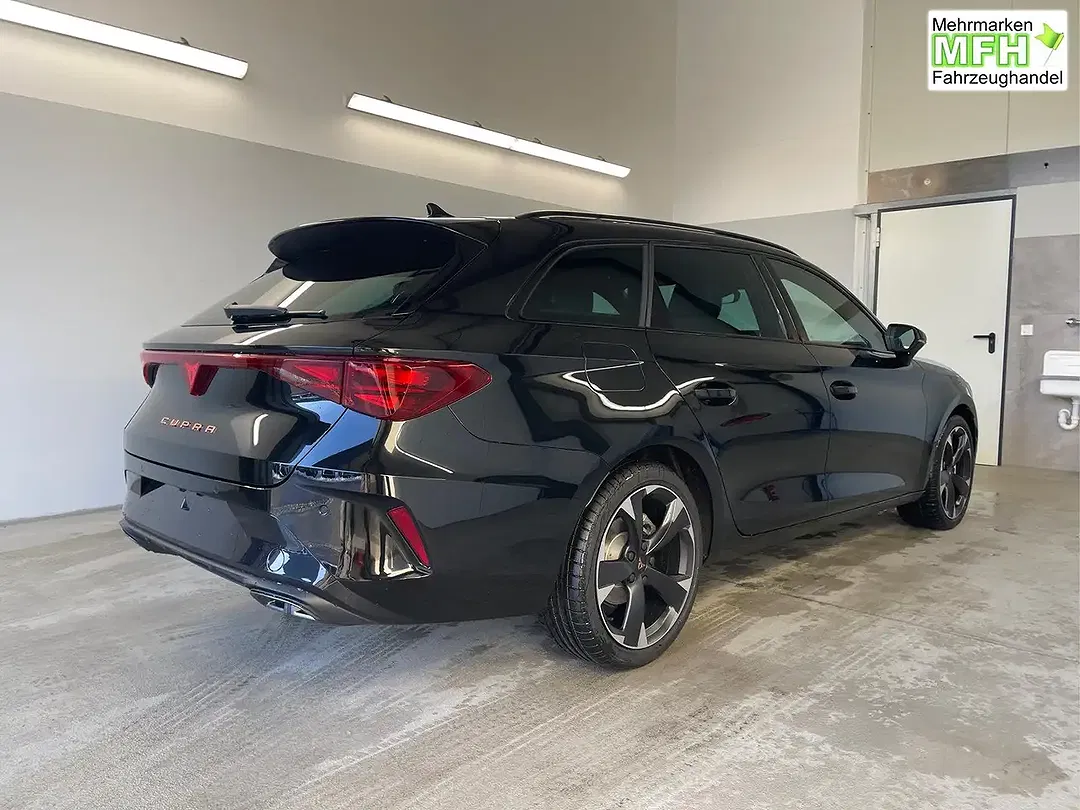 CUPRA Leon - Thumbnail 4