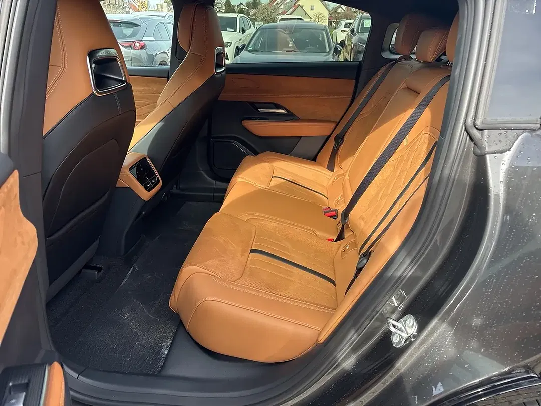 Mazda 6e - Thumbnail 9