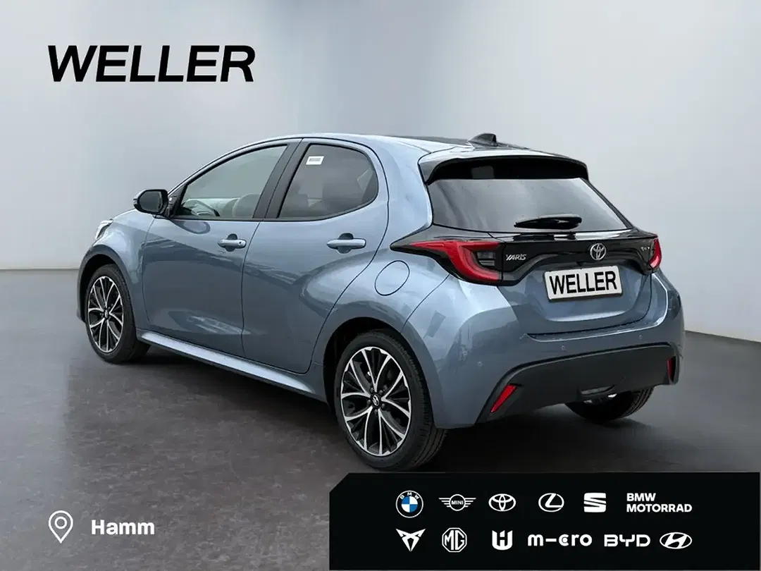 Toyota Yaris - Thumbnail 6